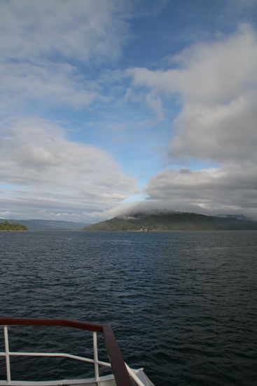 Voraus die Orte Niebla und Los molinos und die Isla Mancera.