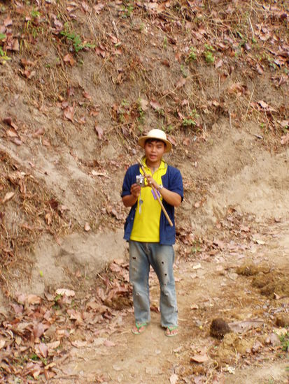 Unser Elefantenfuehrer - wir nannten ihn Ziegenpeter....