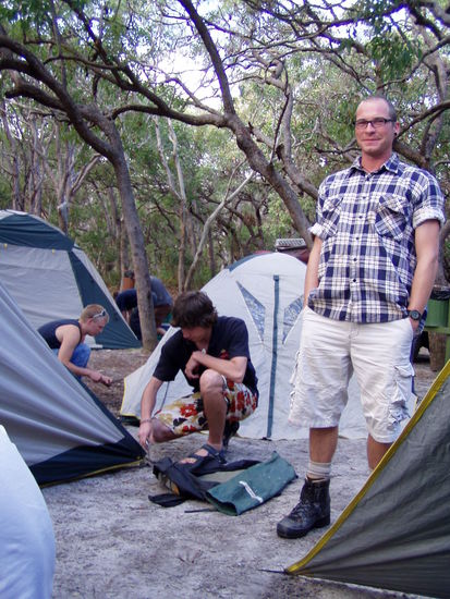 haend in de sack, dann weiss ma wo se sinn