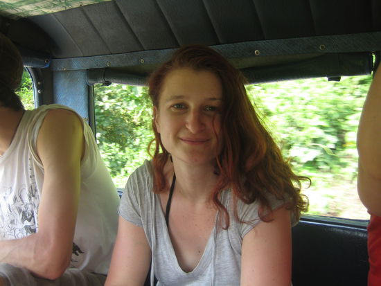 Muede, dreckig und gluecklich auf dem Heimweg