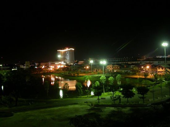 Surin am Abend aus dem Hotelzimmer