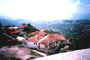 Kruja: Blick in die Landschaft von