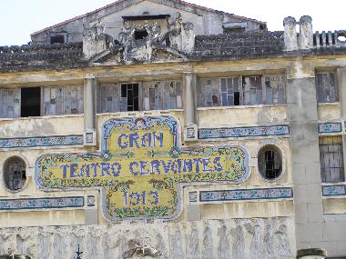 Tanger: Im Verfall begriffenes Gran Teatro Cervantes
