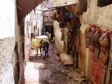 Fes: Geschäftsstraße