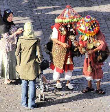Marrakesch: Place Djemaa el Fna - Wasserverkäufer