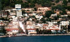 Ankunft mit dem Schiff im Hafen von Saranda