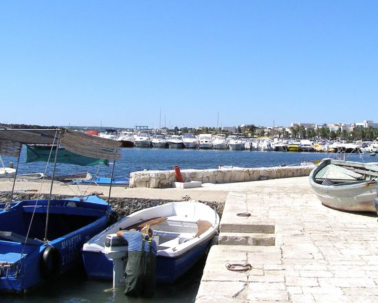 Hafen von Porto Cesareo