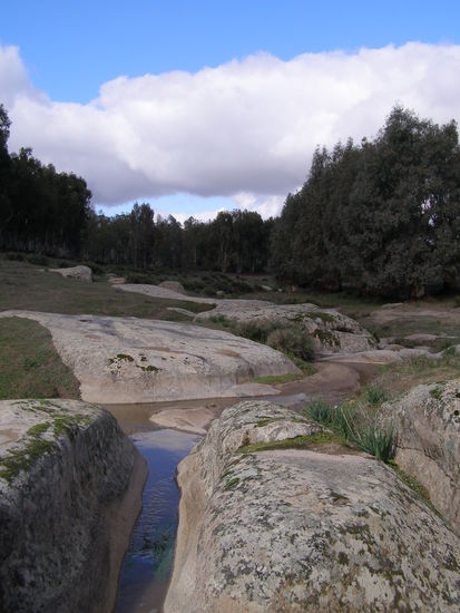 Bei Moyen: Riesengesteinsformationen