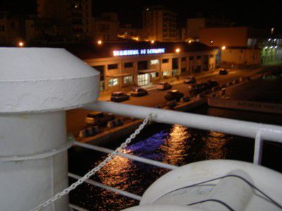 Das Fährschiff "Kapitano" verlässt den Hafen von Brindisi Richtung Albanien