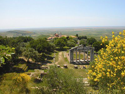 Apollonia mit Bouleterion