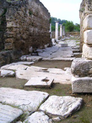 Die antike Via Egnatia führte durch das antike Loggos