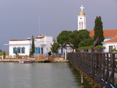 Das Kloster Agios Nikolaos im Vistonias-See