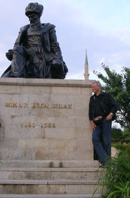 Denkmal für den genialistischen osmanischen Baumeister Sinan in Edirne