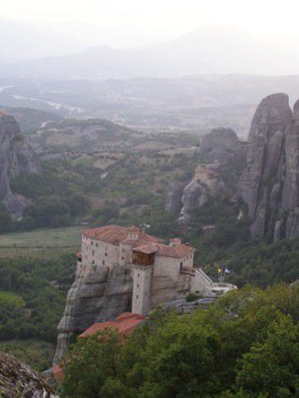 Blick auf ein Meteora-Kloster