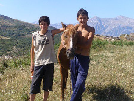 Amantia: Ardit und sein Bruder Bos