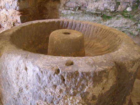 Kloster Osios Loukas: Ölmühle
