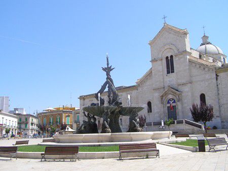 Giovinazzo: Piazza