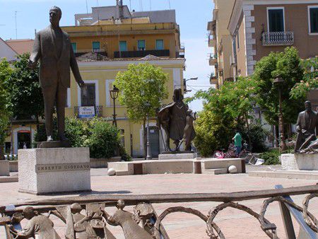 Foggia: Denkmal für Umberto Giordano