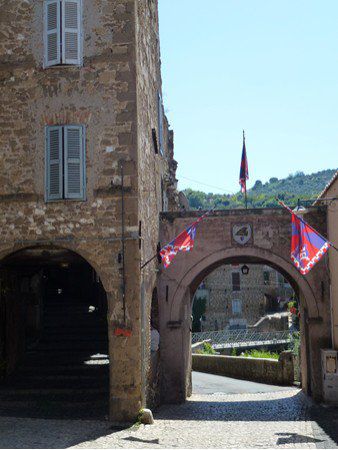 Cori: Porta Ninfina