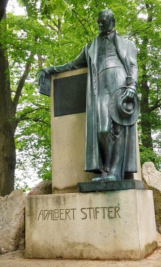 Bronzedenkmal von Adalbert Stifter in Horní Planá