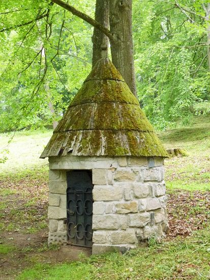 Brunnenhäuschen im Böhmerwald