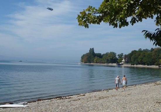 Zeppelin über dem Bodensee