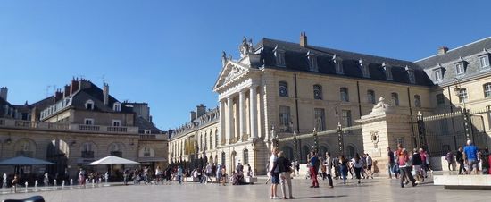 Dijon - Place de la Libération