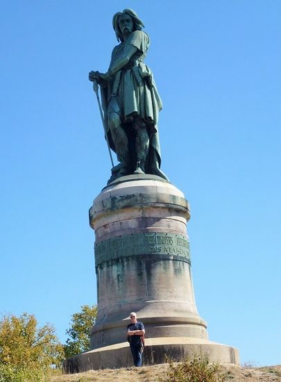 Alise-Sainte-Reine - Vercingetorix-Denkmal