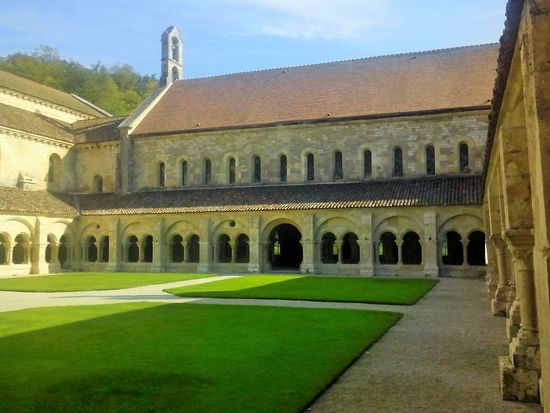 Abbaye de Fontenay - Kreuzgang