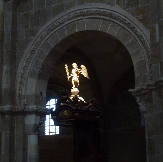 Vézelay - Basilika Engel