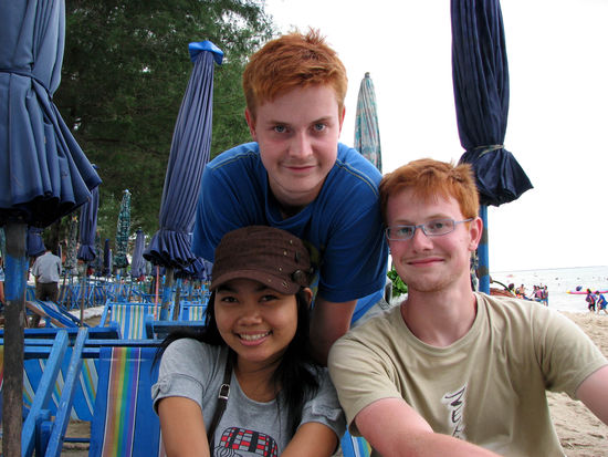 die zwei mit dem Sonnenbrand und die liebe Oy