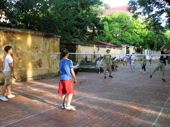 unsere Gegner
(...sehen schon ganz schoen blass aus, die beiden)