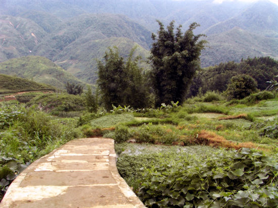 da vorn kam der boese Abhang...