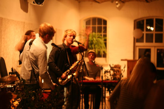 Zum guten Schluss noch ne ziemlich geile Hausband.