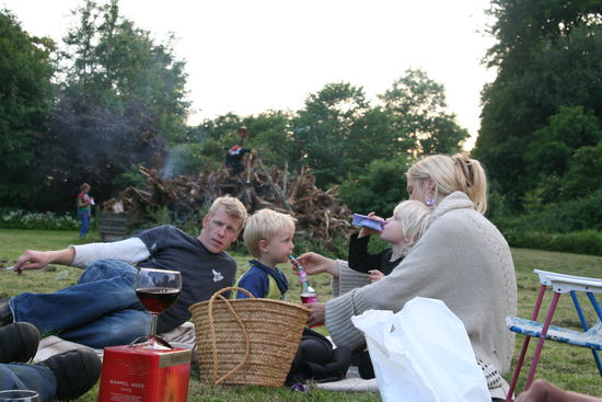 Dafuer gibt es danach dann noch ne Hexenverbrennung