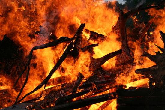 Schoen warm so'n Feuer.