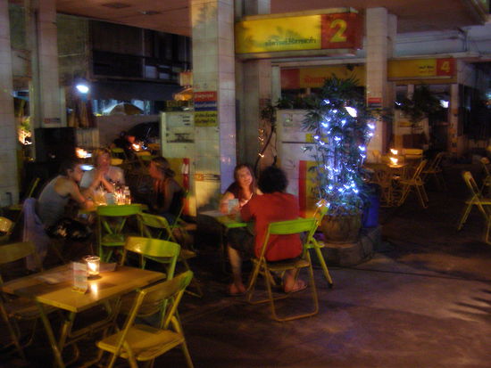 Hier wird selbst noch eine alte Tankstelle  zum Restaurant umgewandelt.