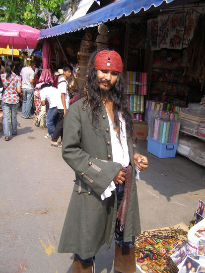 Und sogar Johnny Depp war da. Natuerlich das Orginal. 