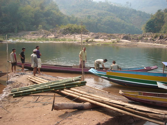 Boote gucken und begutachten, kein leichter Job.