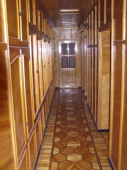 Gang zu den Schlafzimmern und dem Bad