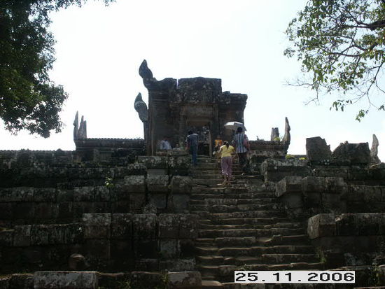 So, und jetzt mal einn wenig Khmer Tempel Kultur!