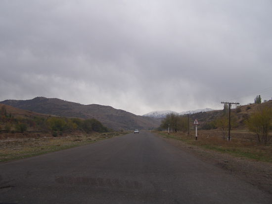 Sowas sieht man von Tashkent City aus nicht. Da muß man erst raus aus der Stadt.