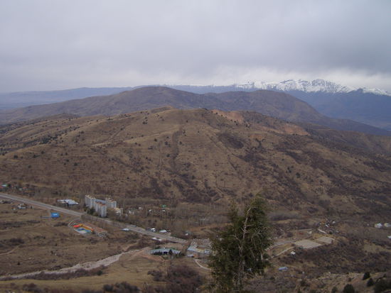 Und wenn man dann oben ist, ist es auch noch schön und gar nicht mehr kalt. Vom Wind mal abgesehen. Hab geschwitzt wie ein Ochse.