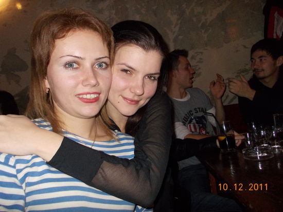 Auch hier schöne Frauen....