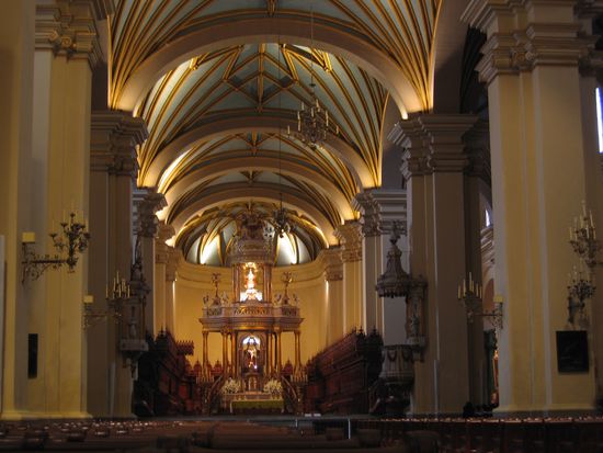 Die Kathdrale mit dem Chorgestuehl, das als eines der feinsten der Welt gilt und 1623 fertig gestellt wurde