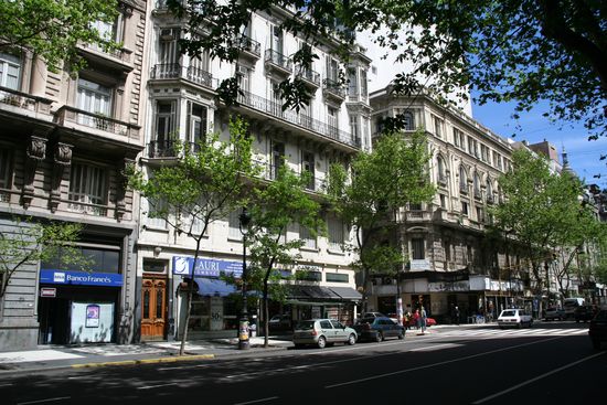 Ave. de Mayo (eine der schoensten Strassen im Zentrum)