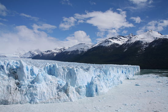 Die noerdliche, 2,4km lange, Gletscherkante