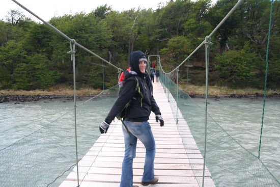 Nur 6 duerfen gleichzeitig rueber, sonst wird es nass 