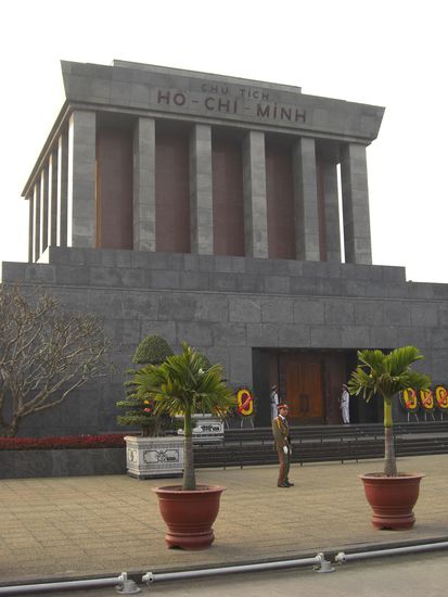 Ho-Ho Ho-Chi-Minh!!!!