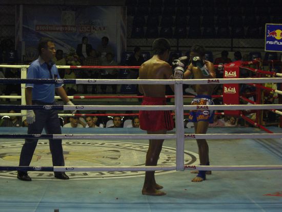 Gegenseitiges Abklopfen